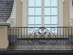 custom-wrought-iron-exterior-railing-43