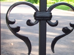 wrought-iron-driveway-gate-14