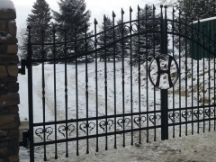 wrought-iron-driveway-gate-17