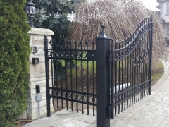 wrought-iron-driveway-gate-25